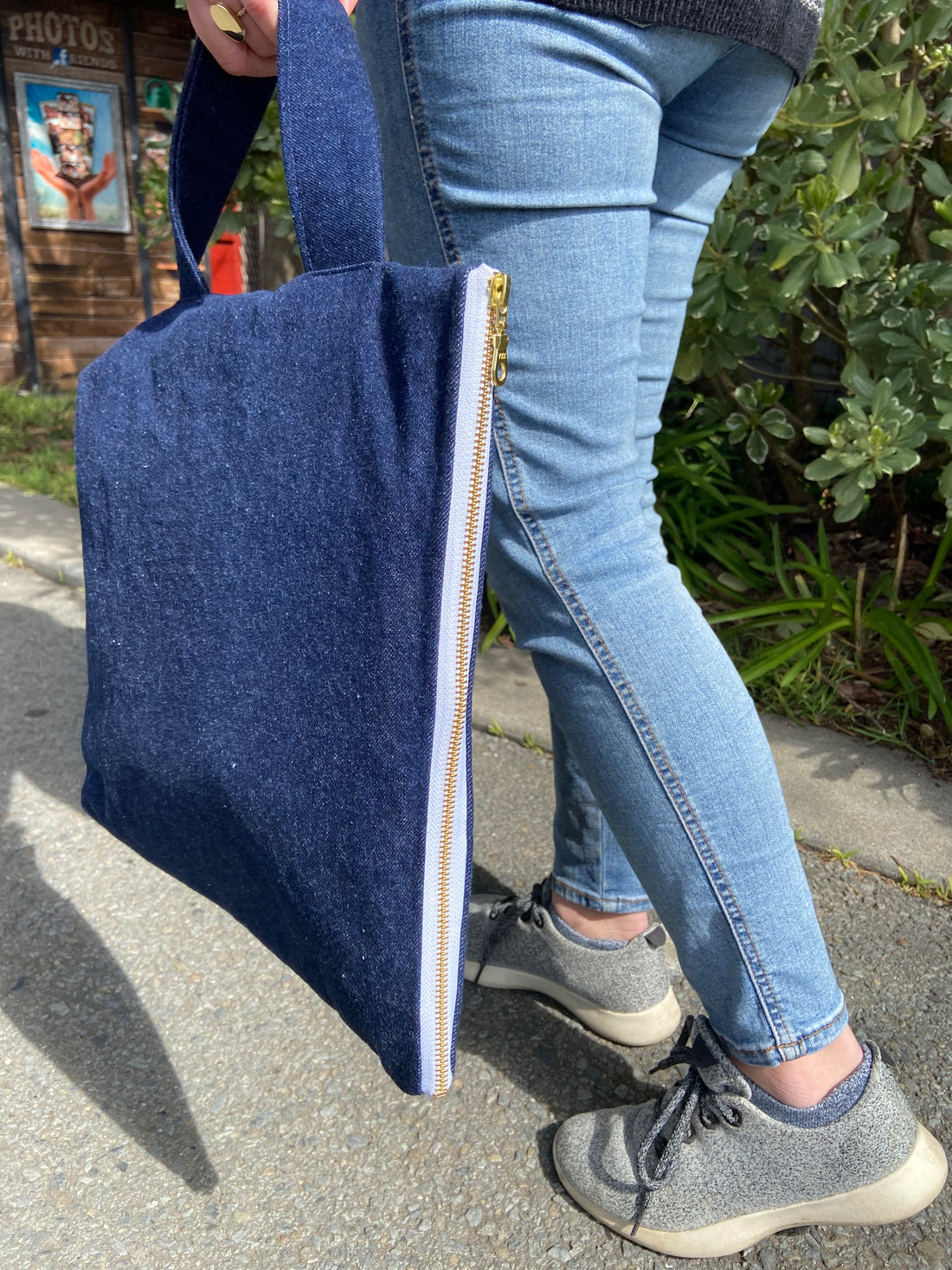 All about the Pamela Jean Bag (AKA the weekend essentials tote).
